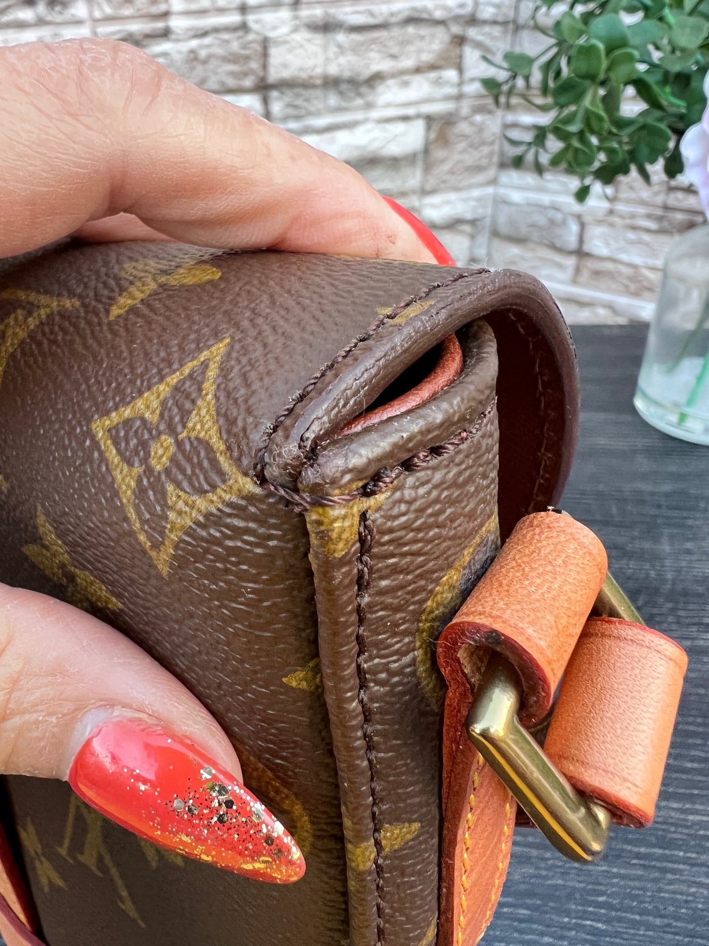 Vintage Chantilly PM Crossbody Bag
