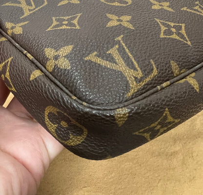 Pochette Accessories Monogram Canvas