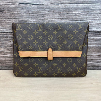 Vintage Pilante Clutch