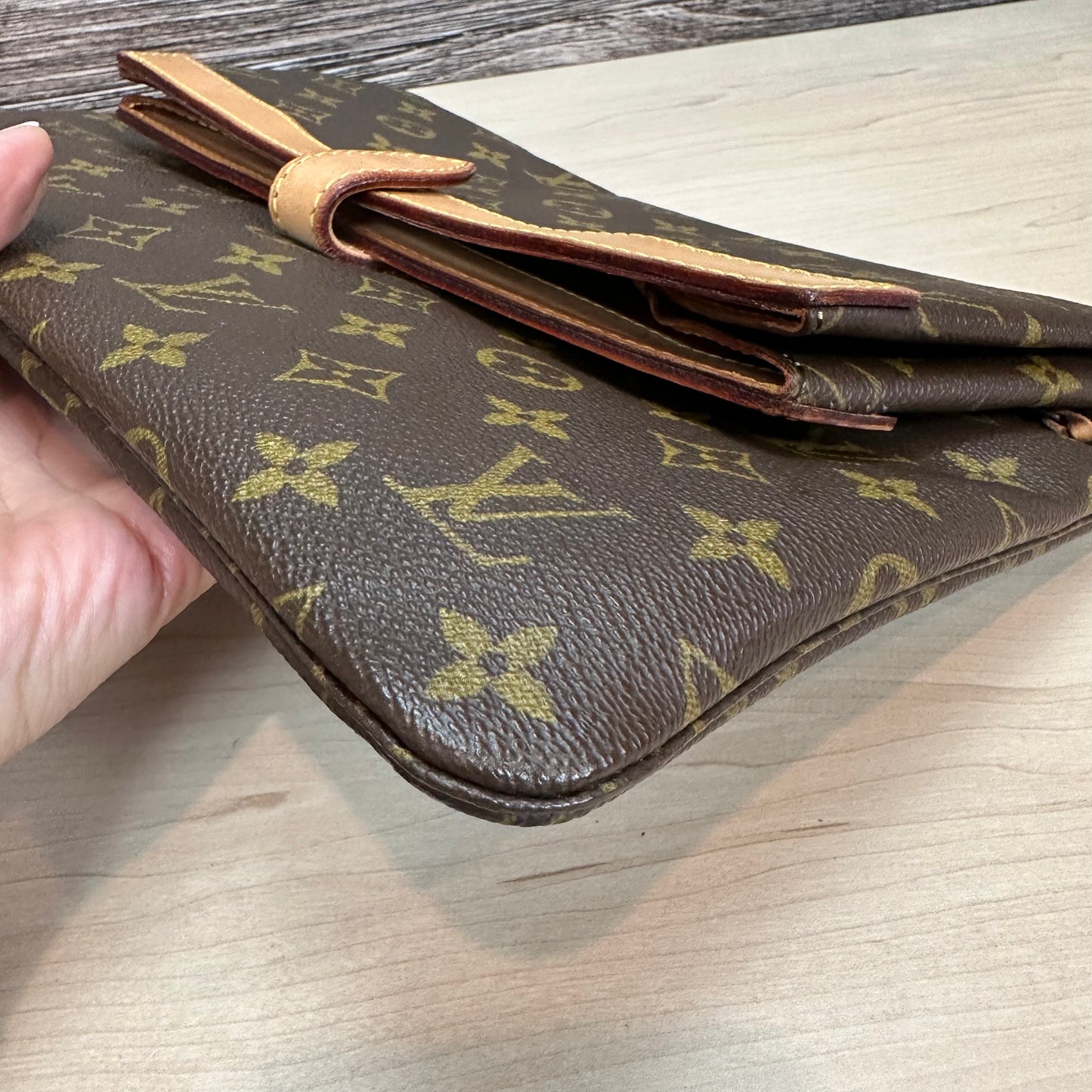 Vintage Pilante Clutch