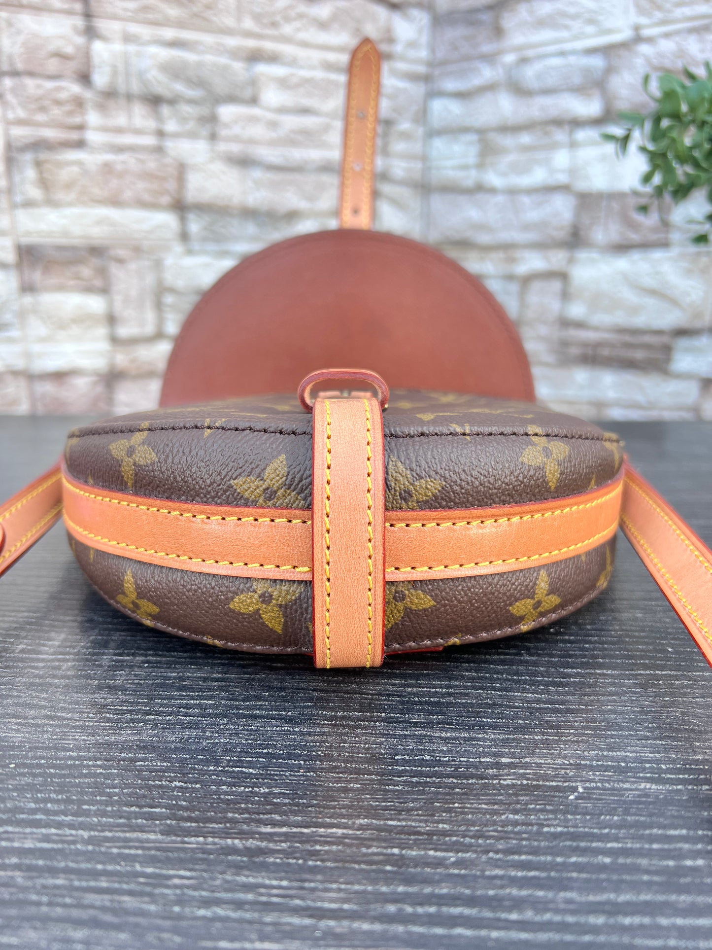 Vintage Chantilly PM Crossbody Bag