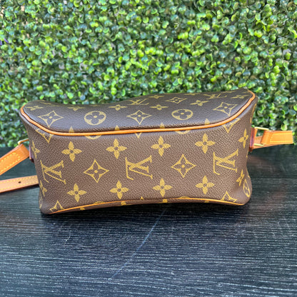 Blois Monogram Canvas Bag