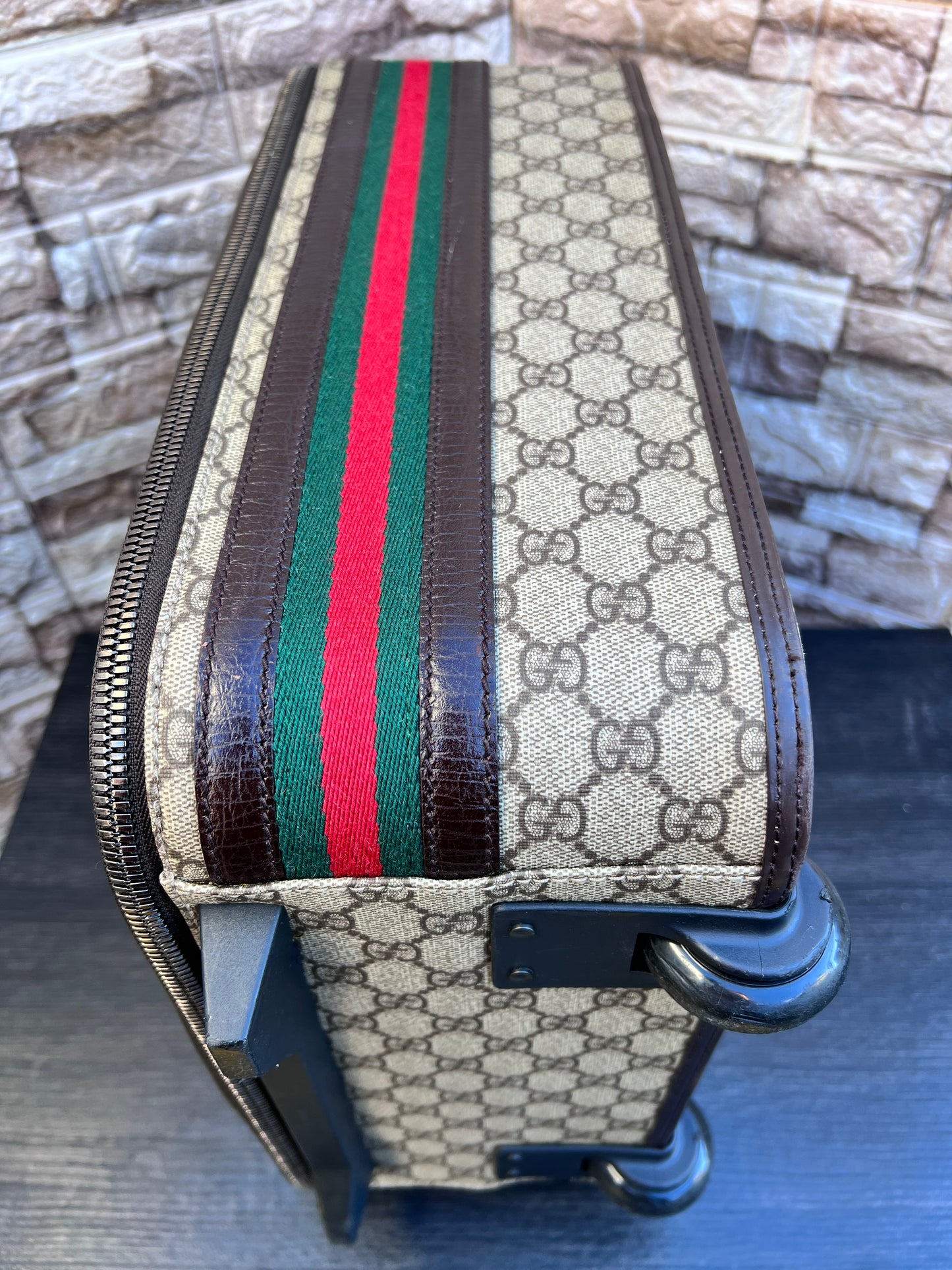GG Supreme Rolling Suitcase