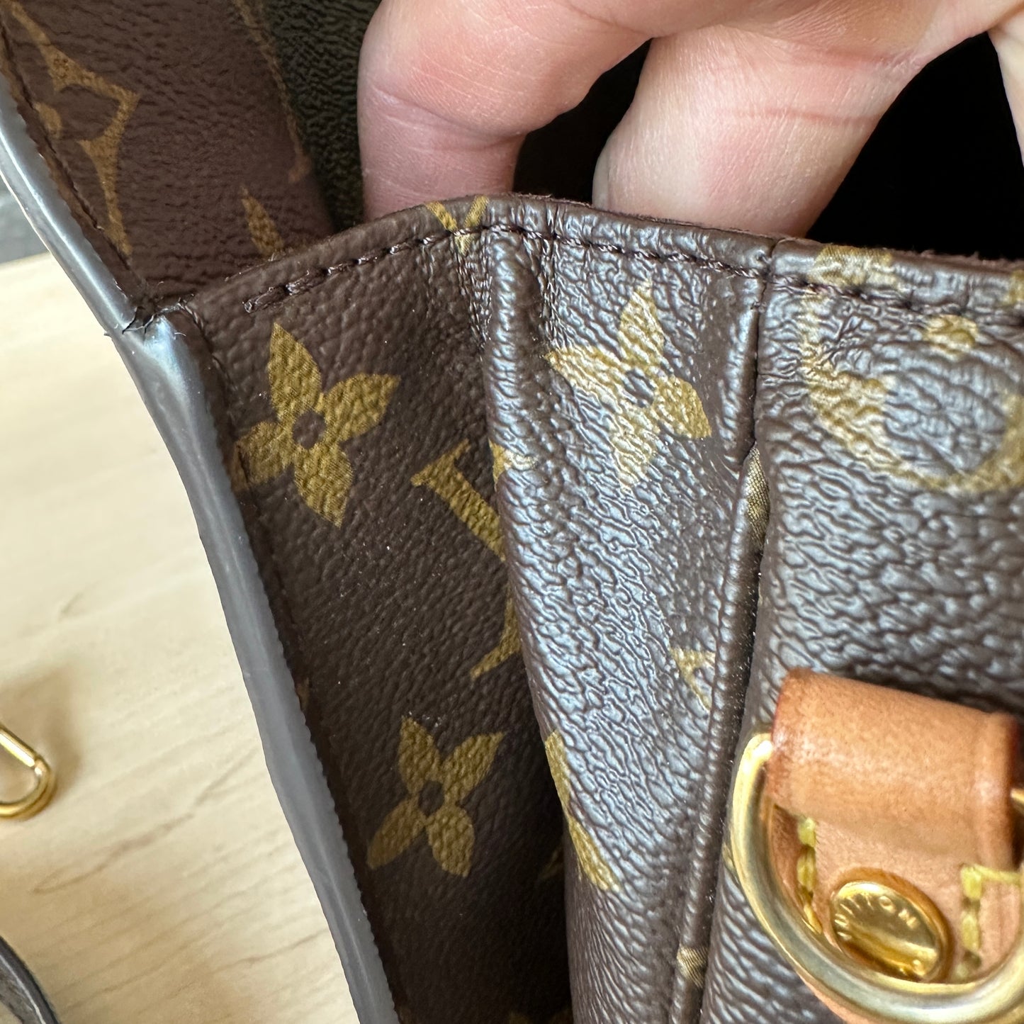 Authentic Preowned Louis Vuitton Pochette Metis