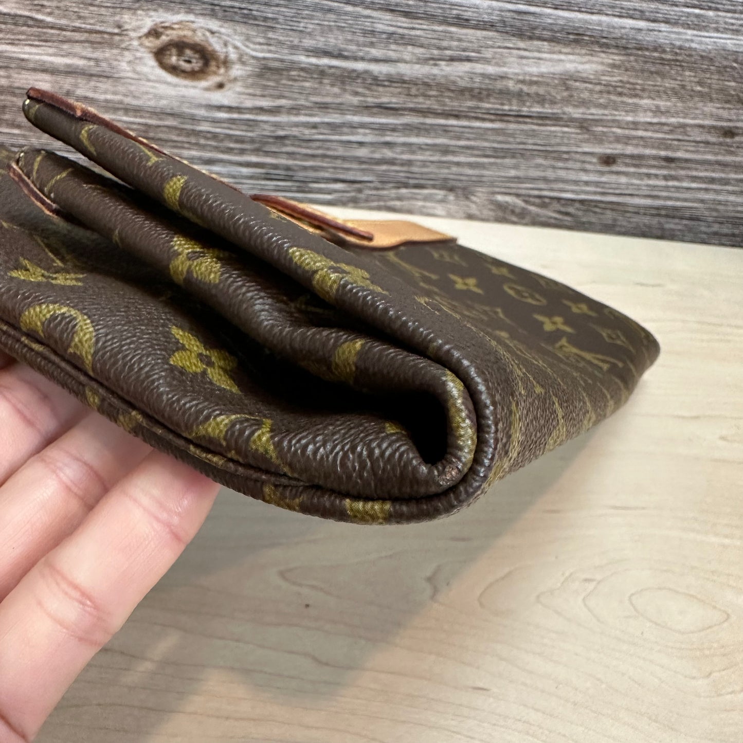 Vintage Pilante Clutch