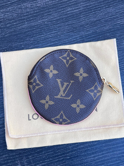 Louis Vuitton Japan Limited Edition Vivienne Christmas Animation Round Coin Purse