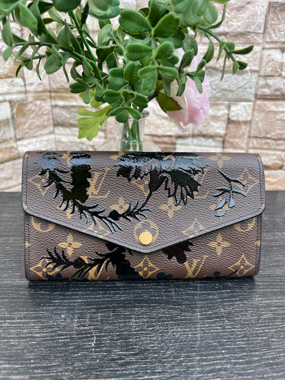 Limited Edition Blossom Noir Sarah Wallet