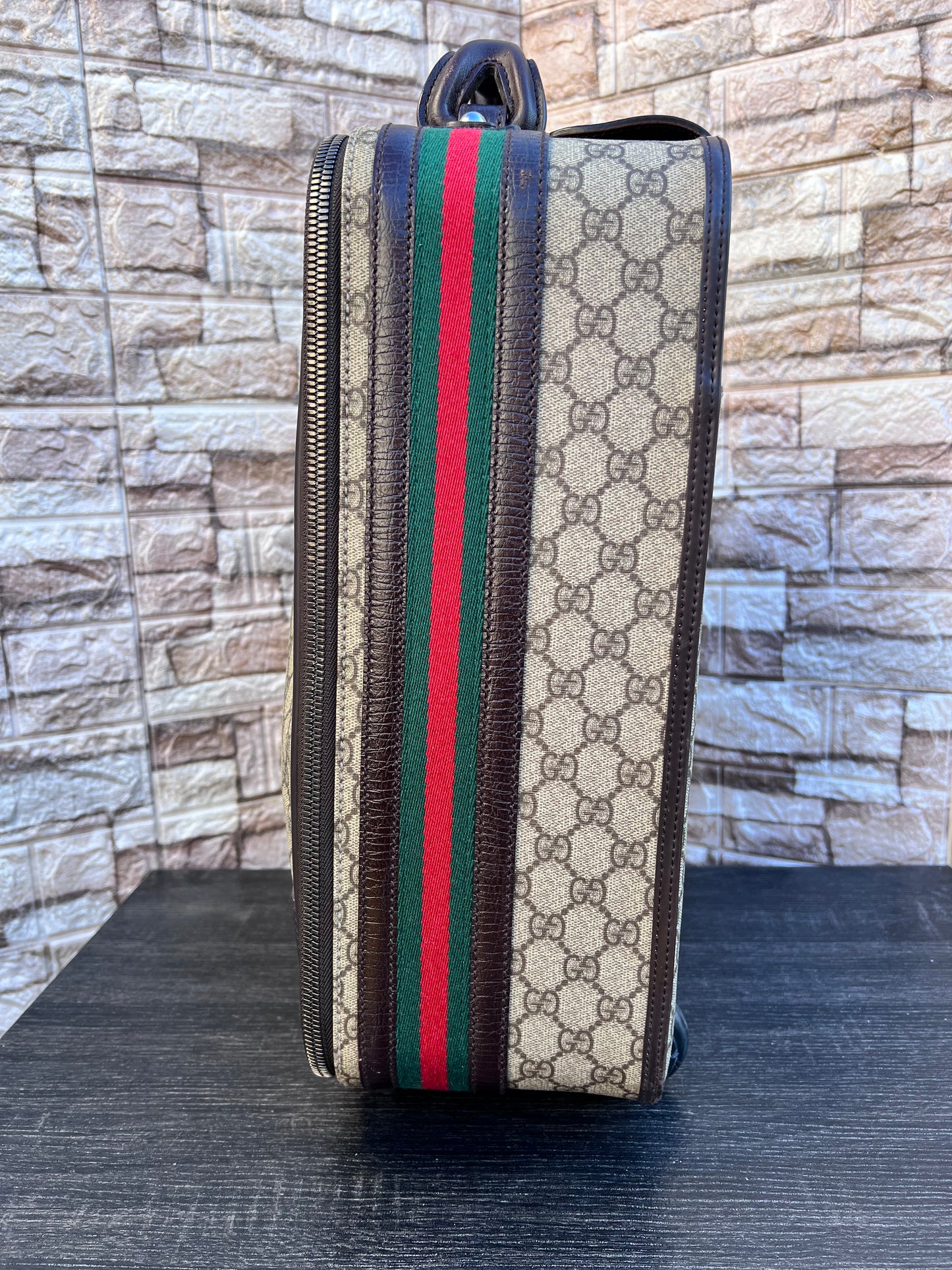 GG Supreme Rolling Suitcase