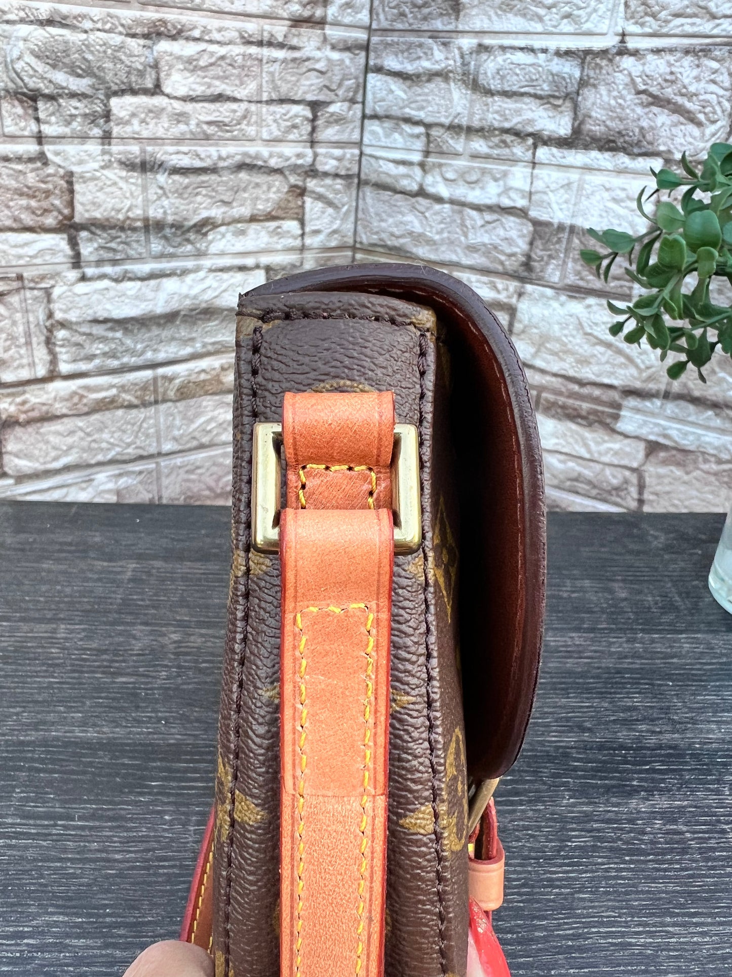 Vintage Chantilly PM Crossbody Bag