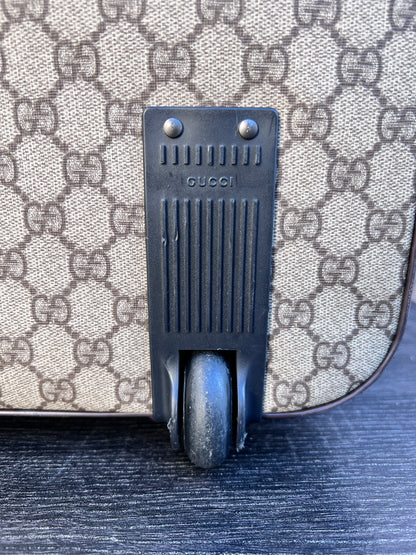 GG Supreme Rolling Suitcase