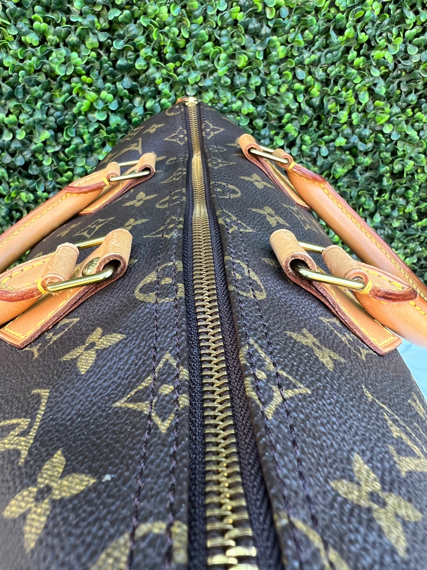 Speedy 35 Monogram