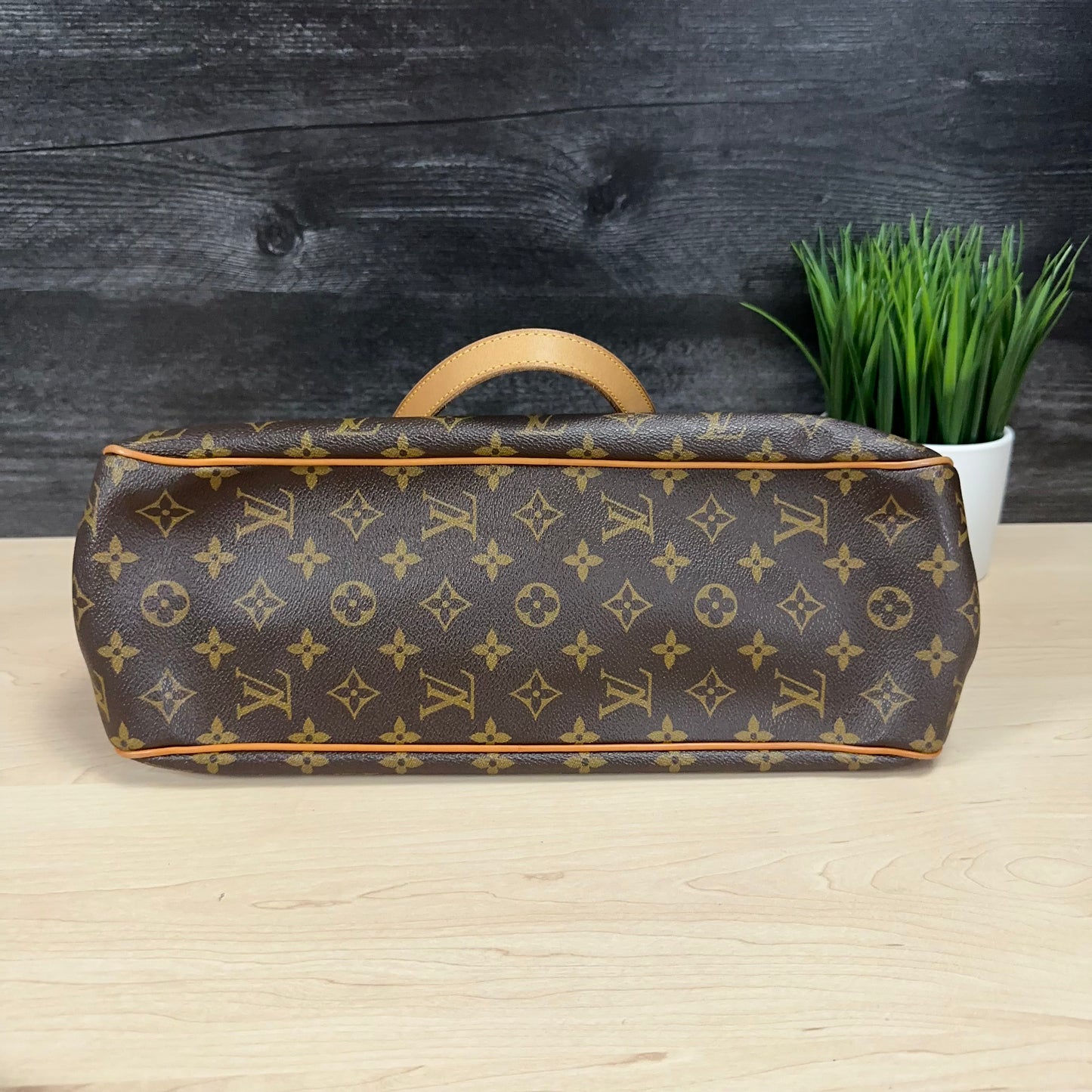 Authentic Preowned Louis Vuitton Batignolles Tote