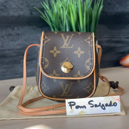 Authentic Preowned Cancun Pochette